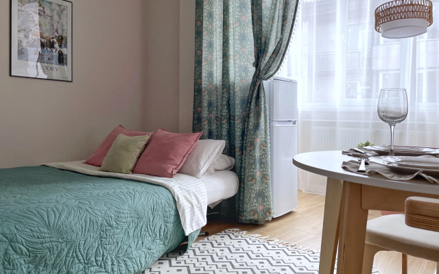 Квартира Стильная студия в тихом районе