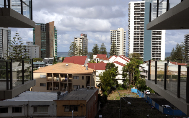 Modern Apartment with Resort Style Living Surfers Paradise