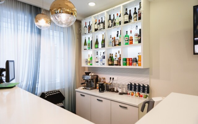 Yu Hotel