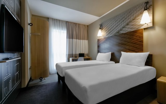 Отель ibis Aktobe