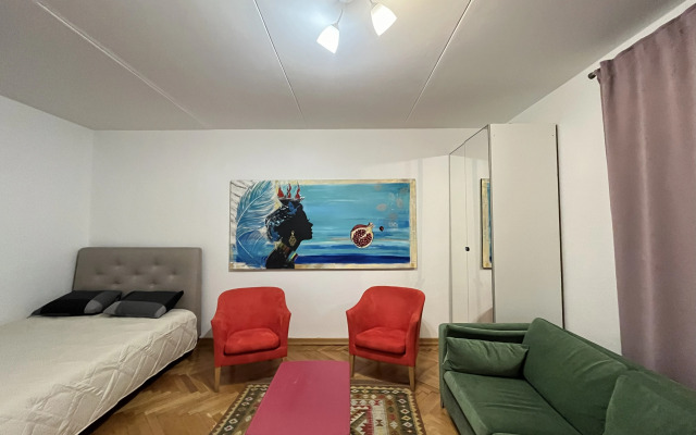 Квартира м. Смоленская — Квартира-атиха у Арбата