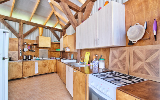 Viktoriya Guest House