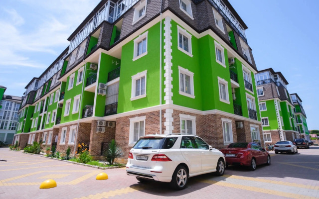 Red Apartments Art Layt Siti Mone Apartments