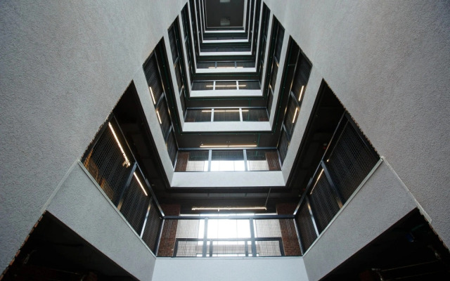 37m s Krovatyu i Divanom Apartment