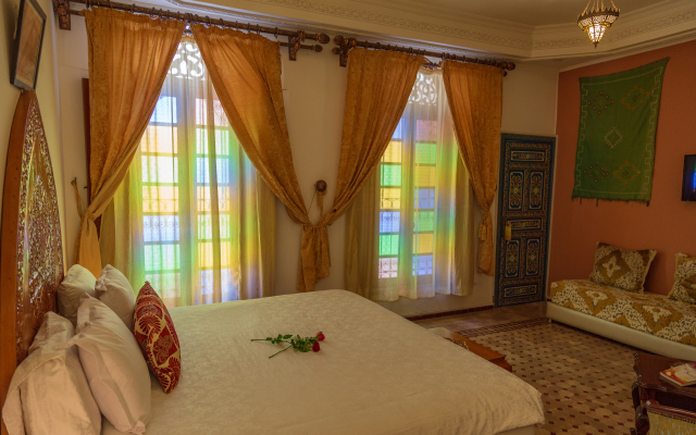 Riad Tahra & Spa Guest house