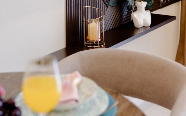 Sovremennaya Uyutnaya Studiya V Zhk Biznes-Klassa Letniy Flat