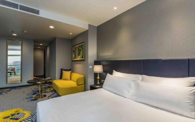 Отель Chatrium Riverside Bangkok