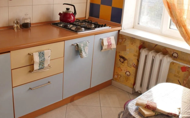 Na Ul Sevastopolskaya 32 Flat