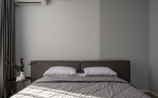 Bolshaya I Stilnaya S Vidom Na Gory Flat