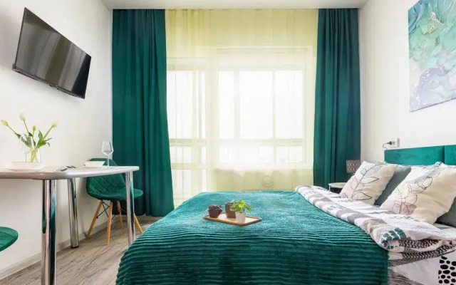 Апартаменты светлые на 16 этаже