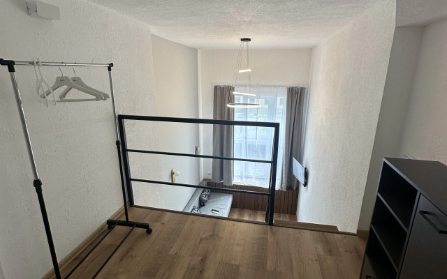 Апартаменты двухуровневые 32м² рядом с центром