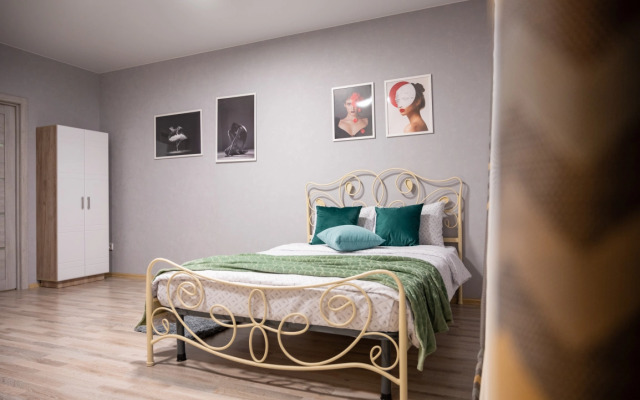 Apartment Atmosphere-Romantic 2