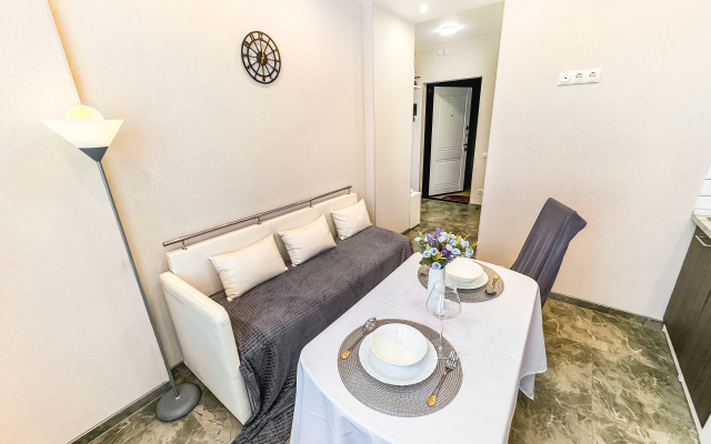 S zaseleniyem Lutshiy servis Posutochno50 Flat