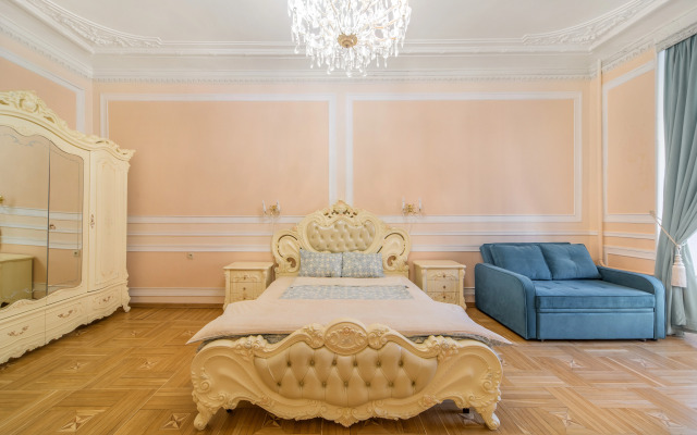 Квартира на Рубинштейна 4