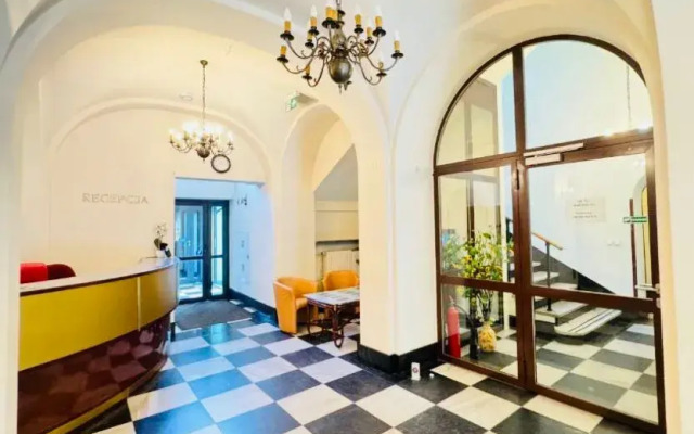 Отель Mazowiecki