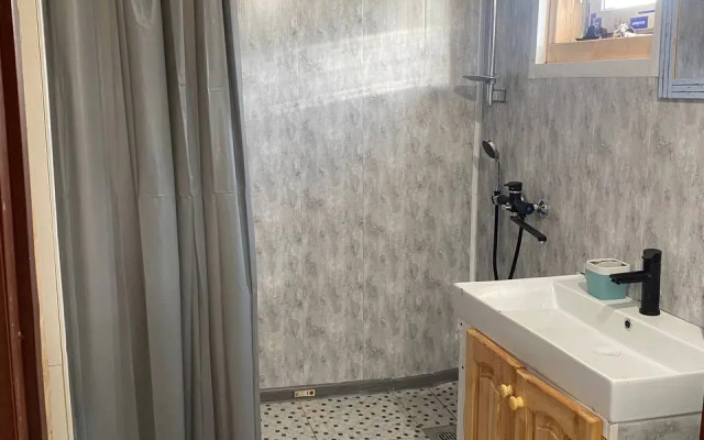 Letniy Domik v Tikhom Meste Private House