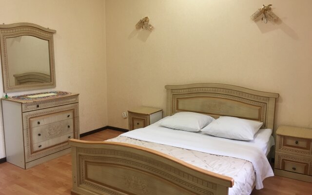 U Parka Kirova Guest House