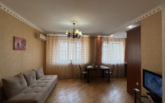 Dvushka Vozle Ufa-Areny I Tsentralnogo Rynka Flat