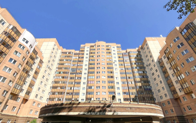 MyhomeYourhome Na Pulkovskoy D1 K2 Apartments
