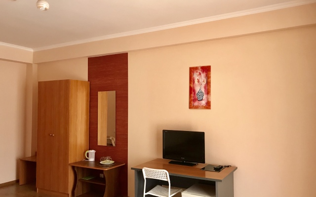 San-Mari Guest House
