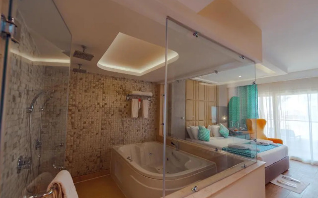 Курортный отель Bellagio Beach Resort