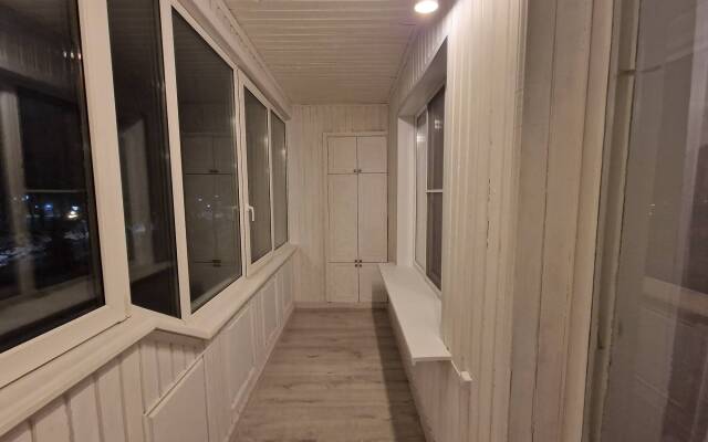 U Pushkinskogo Teatra Tsentr Flat