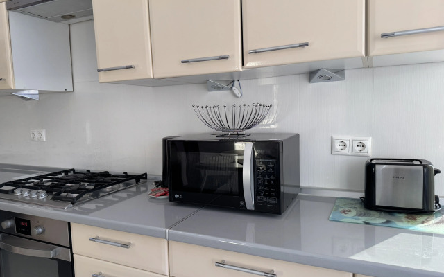 Trekhkomnatnye Apart-Comfort Na Bolshoy Pavlovskoy Apartments