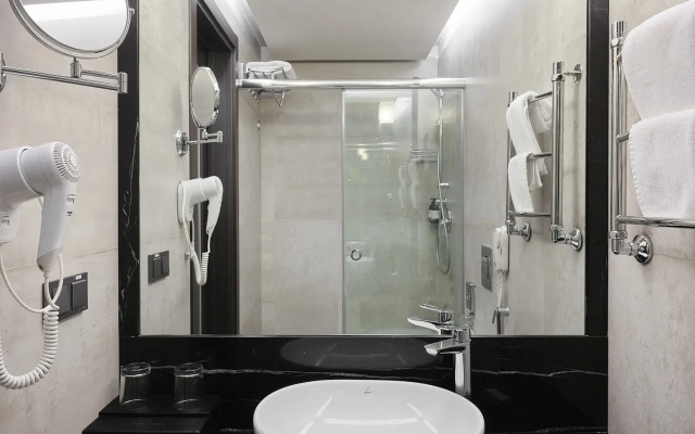 Chingishan Hotel