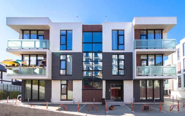 Green Palace Apartments