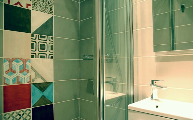 Rue de Ponthieu Central Furnished Apartment