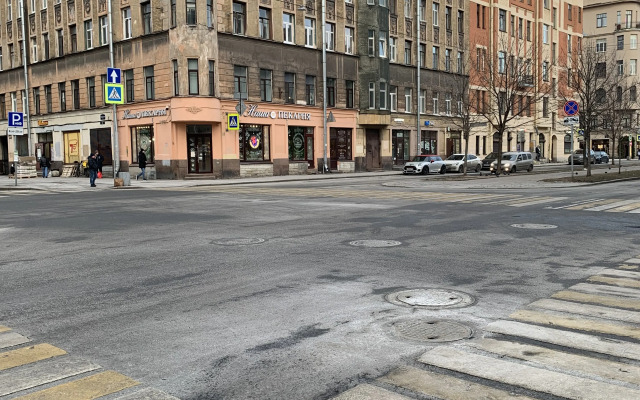 Schastlivaya Matreshka u Vitebskogo Vokzala Flat