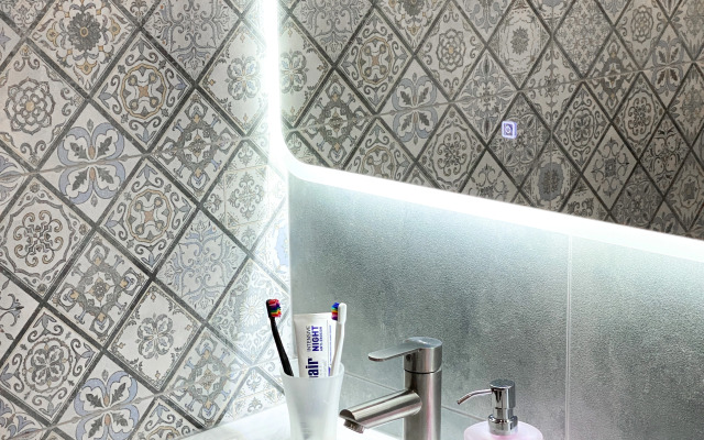 Апартаменты-студия 30 кв.м. с кроватью и балконом, с 3 по 6 этаж