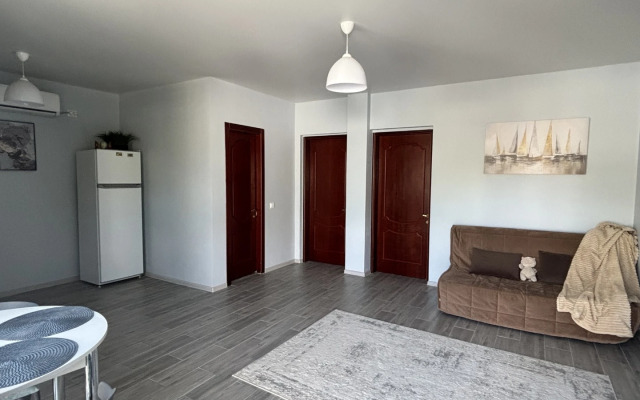 Частный дом Дача Семейная с Бассейном