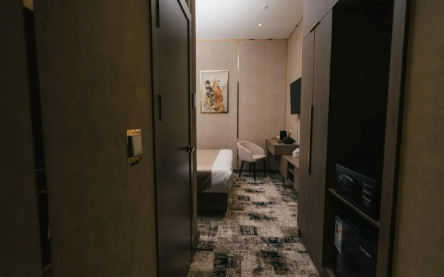 Grand Castle Hotel