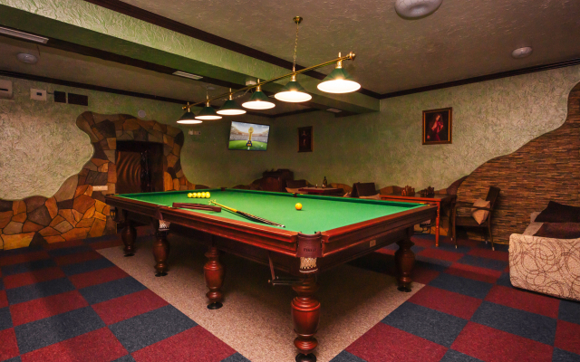 U Oksany Guest House