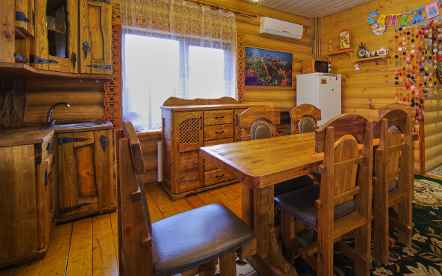 Bannyij Kompleks v Eremino Guest House