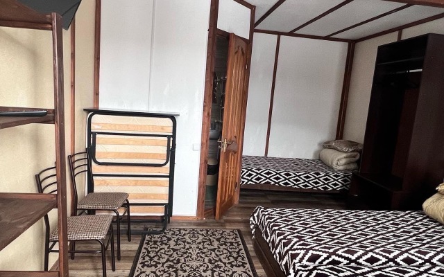 Alina Guest House