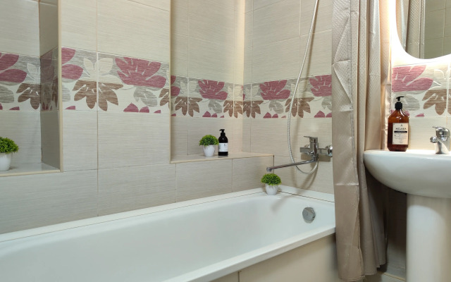 Panda Home v ZhK Evropeyskiy dlya bolshoy semi Apartments
