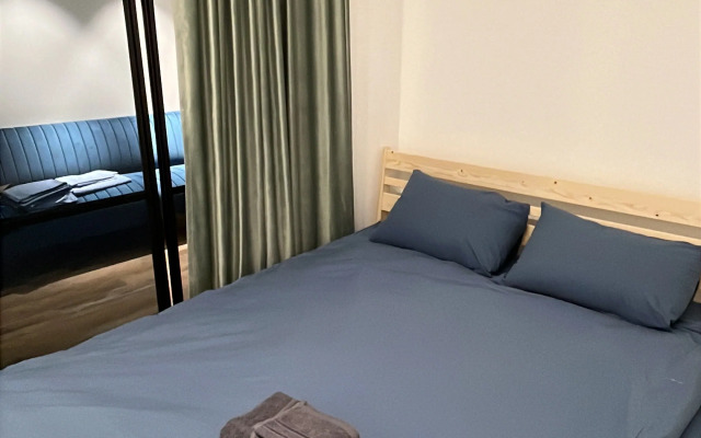 Admiralteyskiy Sad Flat