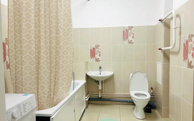 Na Dmitriya Martynova 43 Flat