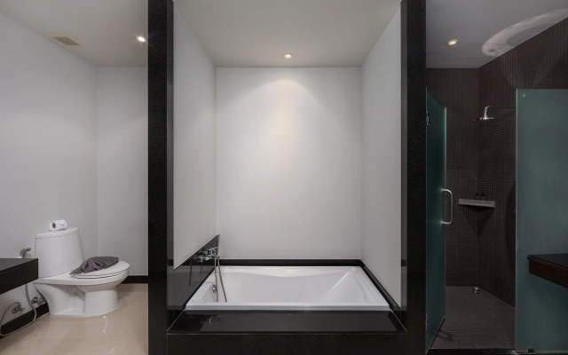 Onyx Villas By TropicLook Hotel