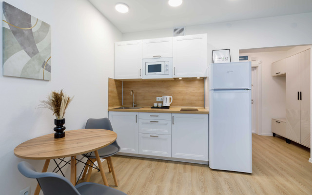 Квартира Inndays Aparments на Колом 4