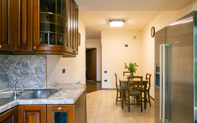Stunning 2BR Apt Mashtots Avenue by Keygo 84 Apartments