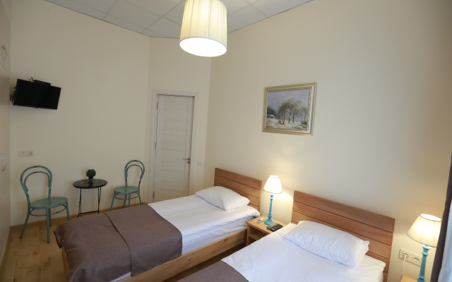 Midtown Hostel