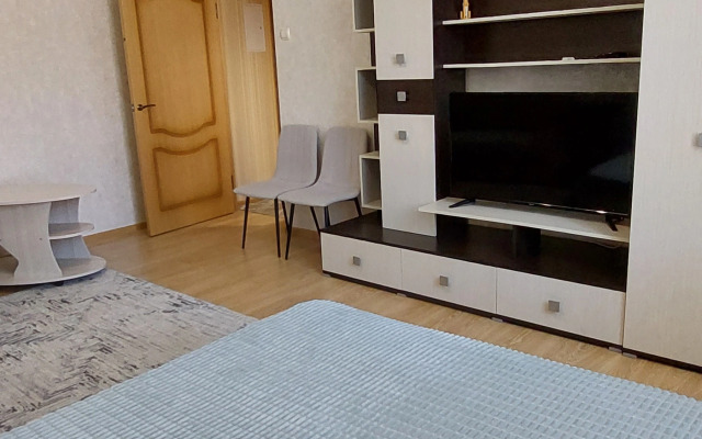 V Tsentre Yejska Flat