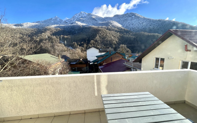 Mountain Hill Apartment