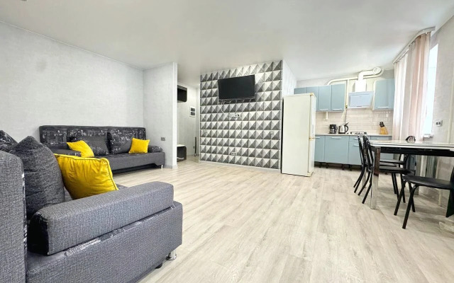 Квартира двухкомнатная в центре на Красноармейской