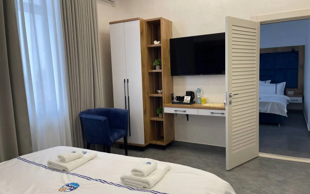 Delmare Hotel