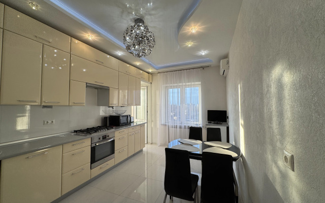 Trekhkomnatnye Apart-Comfort Na Bolshoy Pavlovskoy Apartments