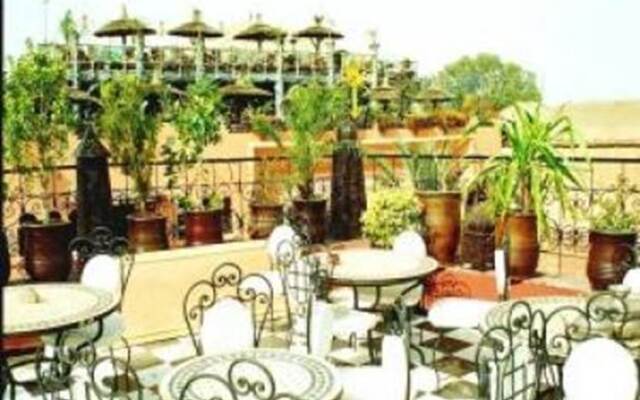 Agnaoue Hotel